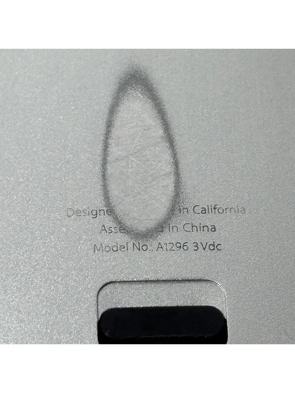 Apple Mouse 1st Generation Model A1296 3Vdc White Wireless Bluetooth Tested